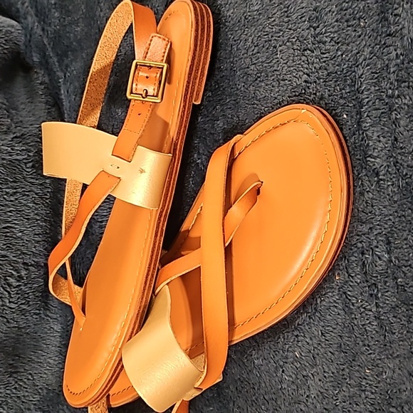 Sandal - Picture 2 of 2